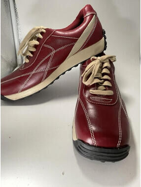Wanted Speed Wine Leather Sneakers Women's 9 NWOB Comfort Casual Wine Red